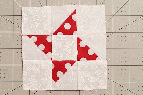 Friendship Star Quilt Block Tutorial - An Easy Star!